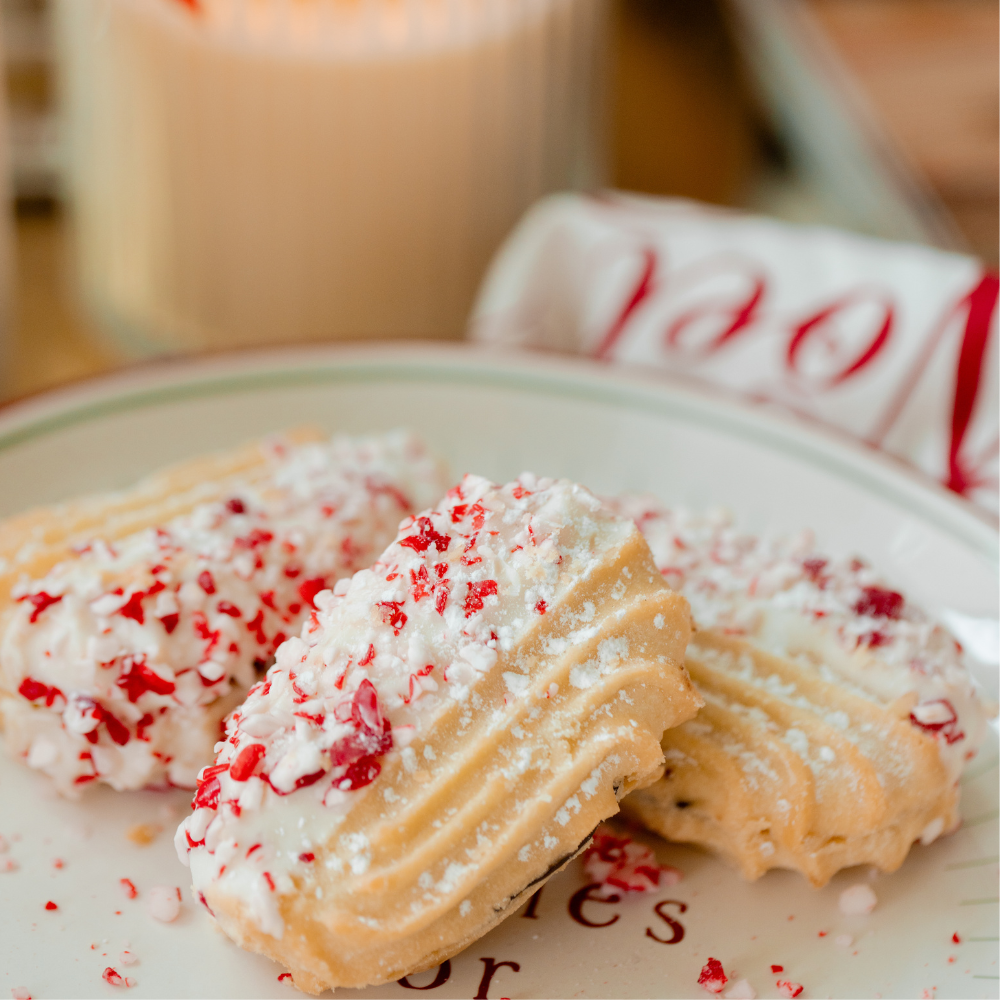 Holiday gourmet Italian cookies white chocolate peppermint
